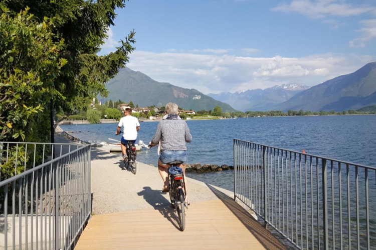 Fietspad en wandelpad van Domaso naar Sorico